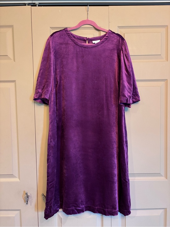 J. Jill Dresses & Skirts - J Jill Purple Velvet Midi Shift Dress